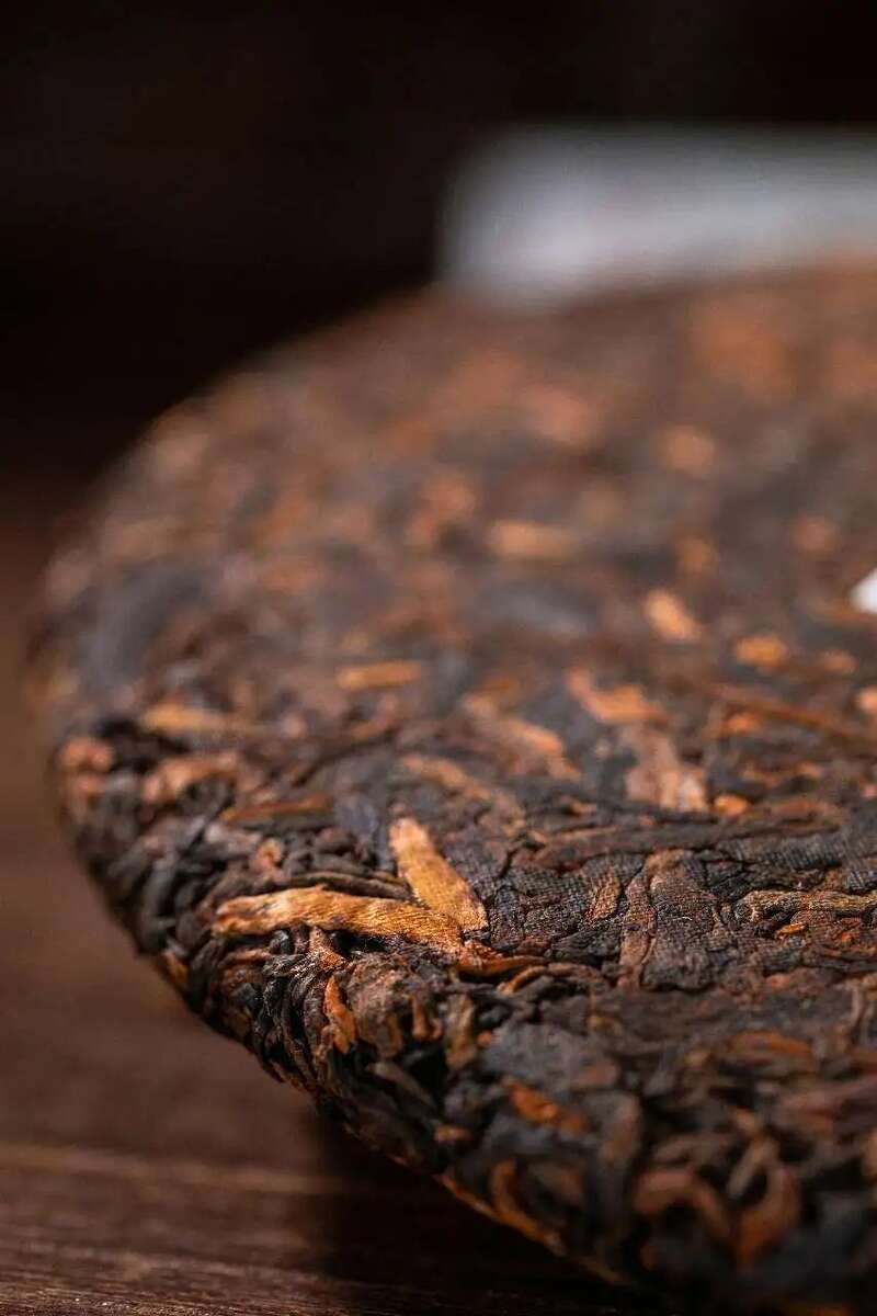 经典老配方生熟饼 茶汤层次丰富 适合收藏 经典问候:“你好,老同志”生/熟品鉴报告