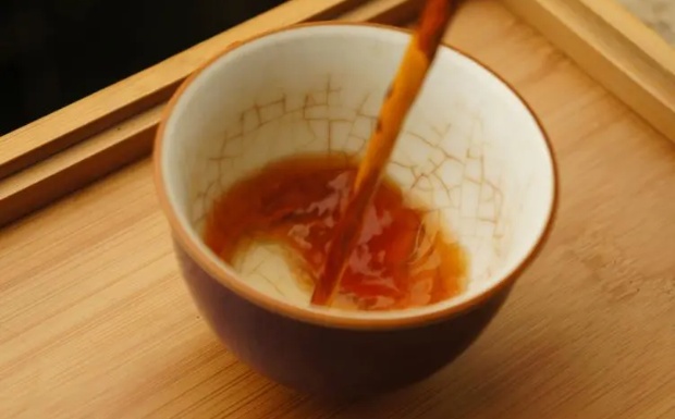 铜骏眉的香味特点和功效.jpg 铜骏眉的香味特点和功效.jpg