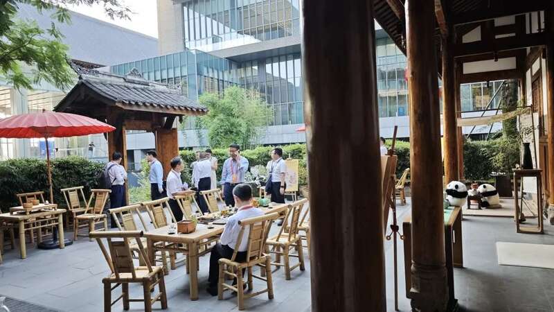 一带一路科技大会展现千年茶文化传承与国际交流 一带一路”科技交流大会开幕 蒙顶山茶文化惊艳亮相“成都院子”